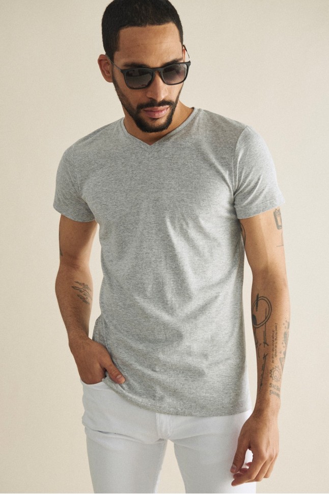 Remera Basic V